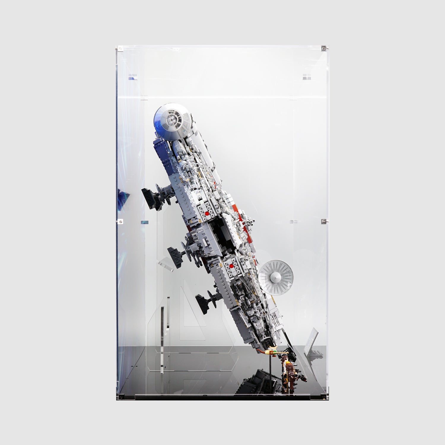 LEGO 75192 UCS Millennium Falcon (Vertical) Display Case | ONBRICK
