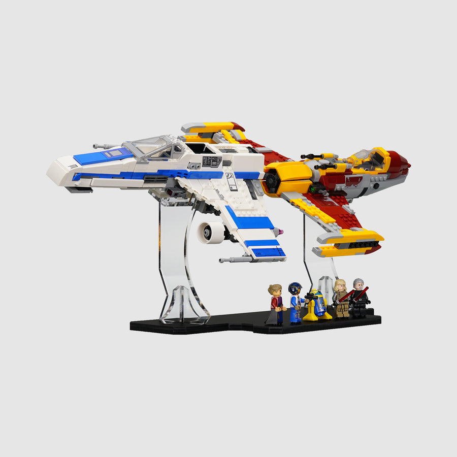 LEGO 75364 New Republic E-Wing™ vs. Shin Hati’s Starfighter™ Display Stand