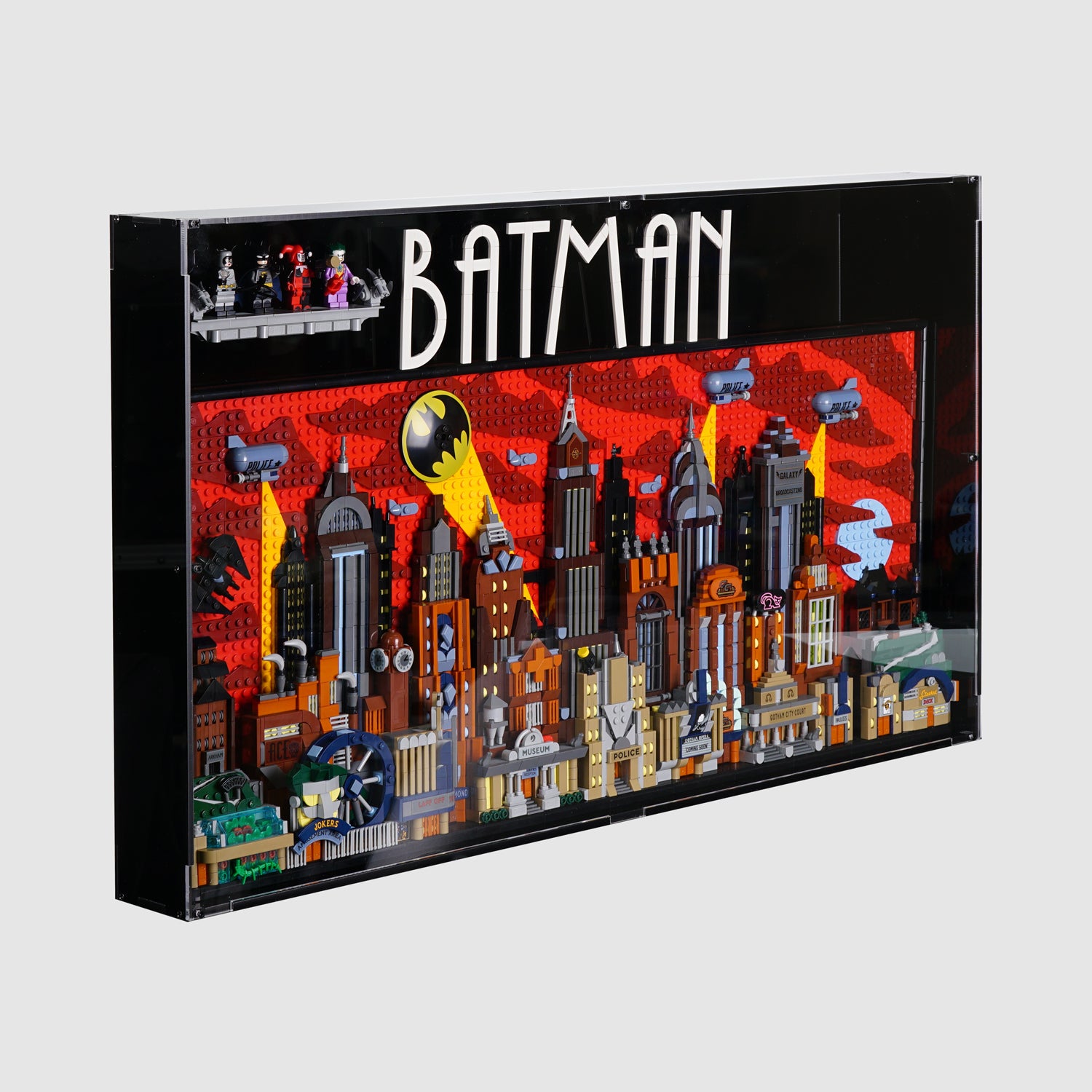 76271 Batman: The Animated Series Gotham City™ Display Case