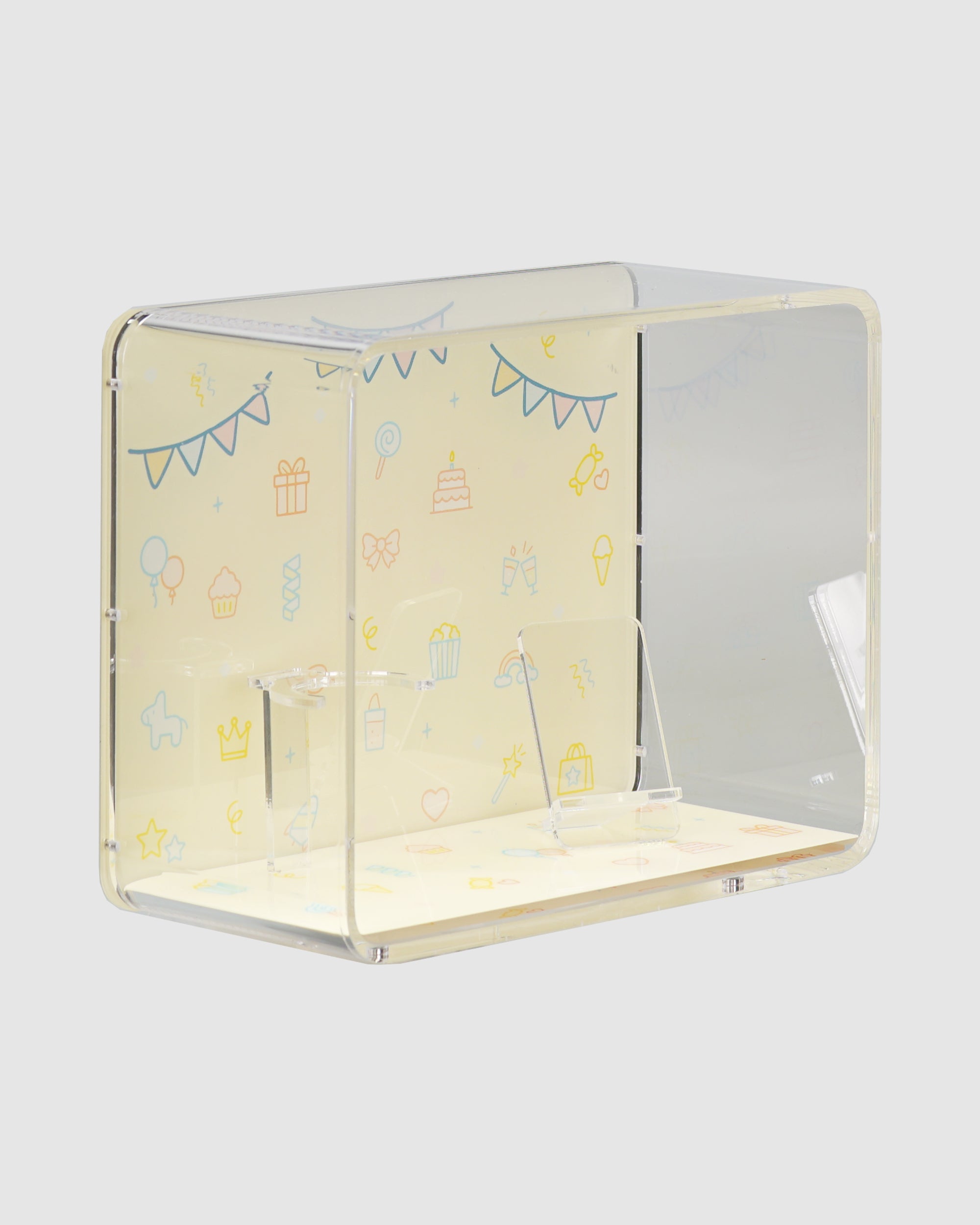 Creative Series - Labubu Display Case - Have a Seat
