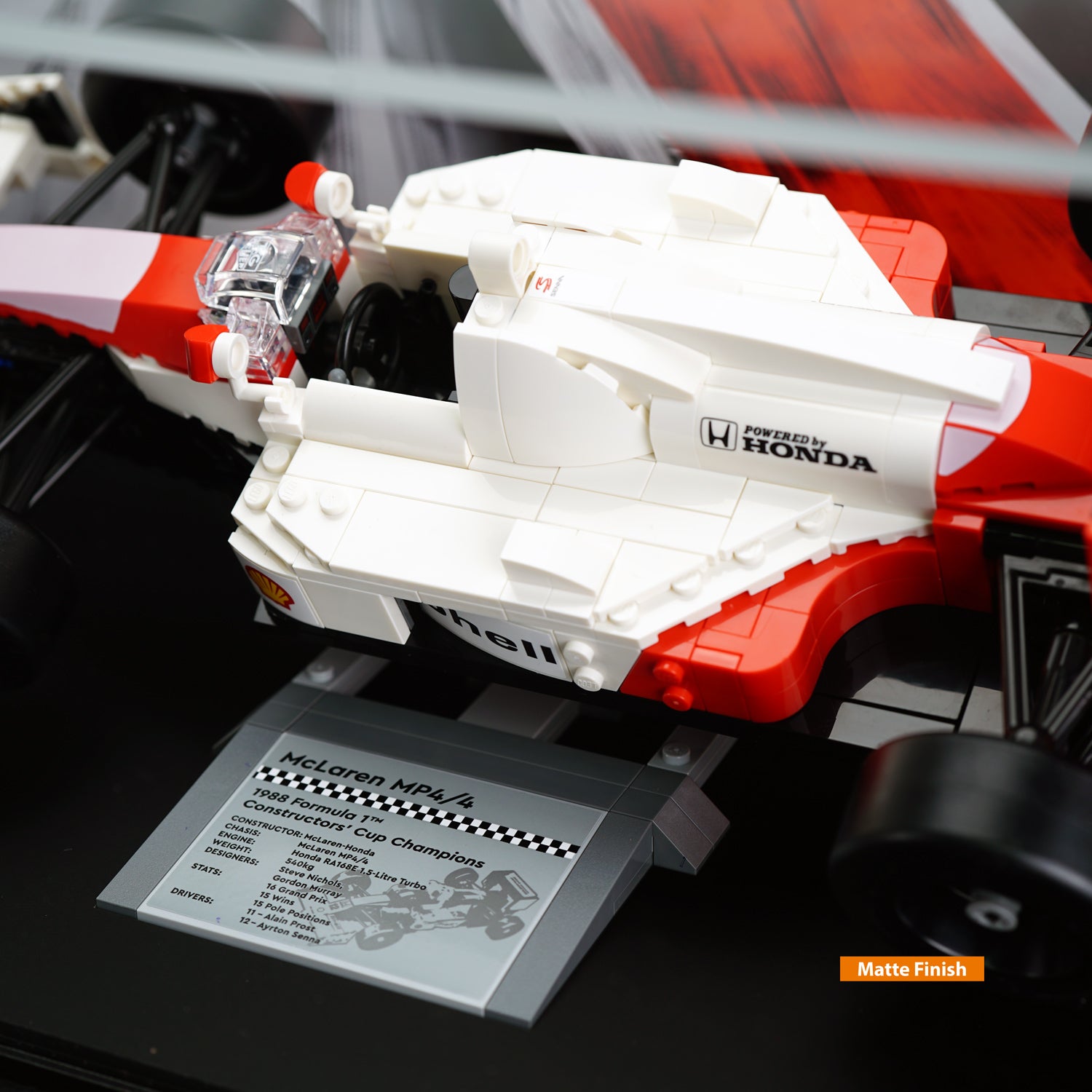 10330 McLaren MP4/4 & Ayrton Senna Display Case