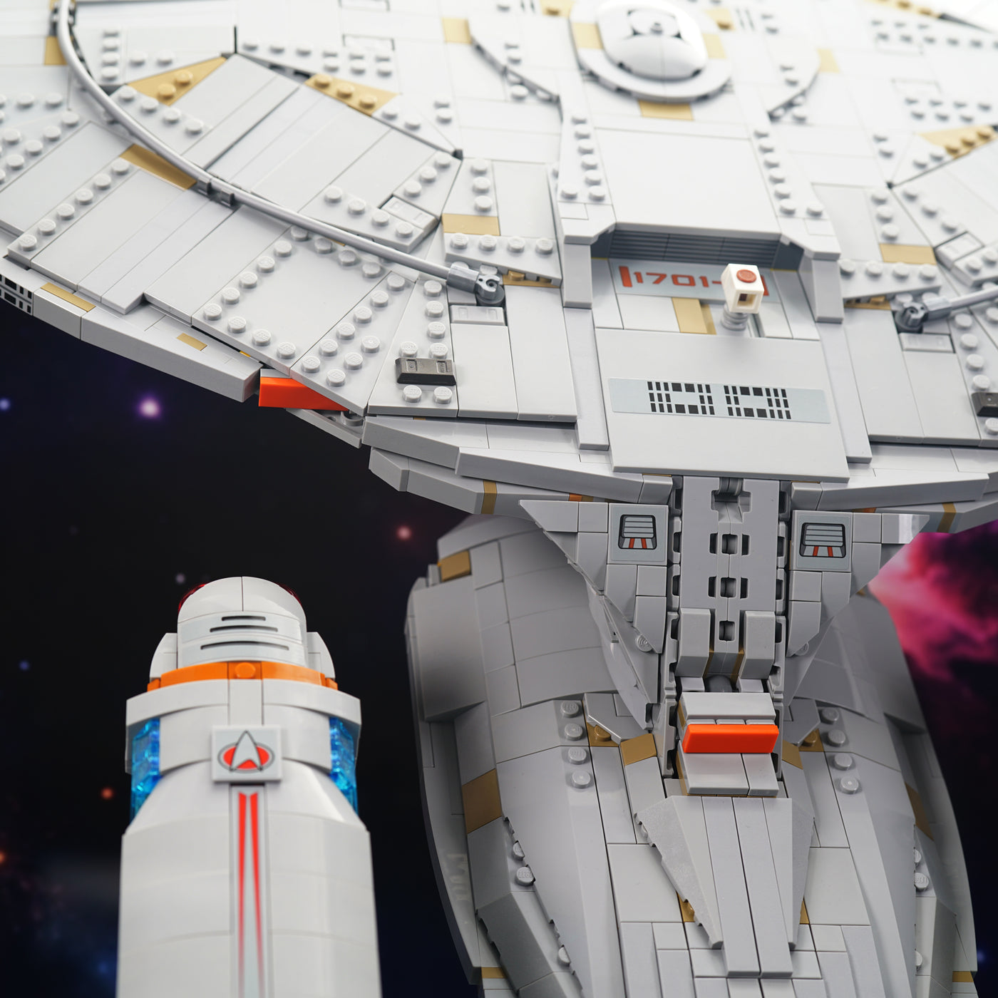 10356 Star Trek: U.S.S. Enterprise NCC-1701-D™ Vertical | LEGO Display Case | ONBRICK Australia