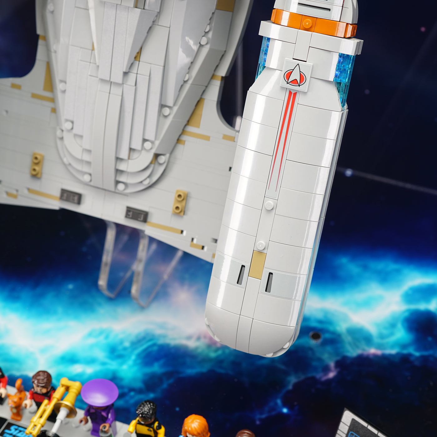 10356 Star Trek: U.S.S. Enterprise NCC-1701-D™ Vertical | LEGO Display Case | ONBRICK Australia