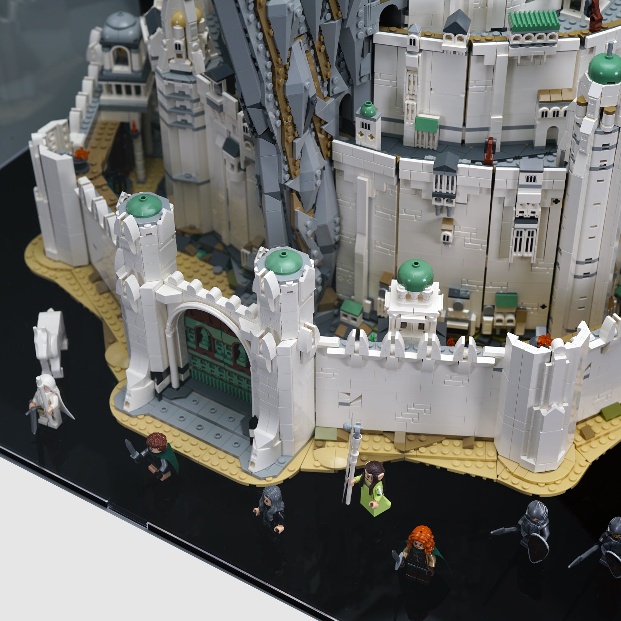 11377 The Lord of the Rings" Minas Tirith™ Display Case