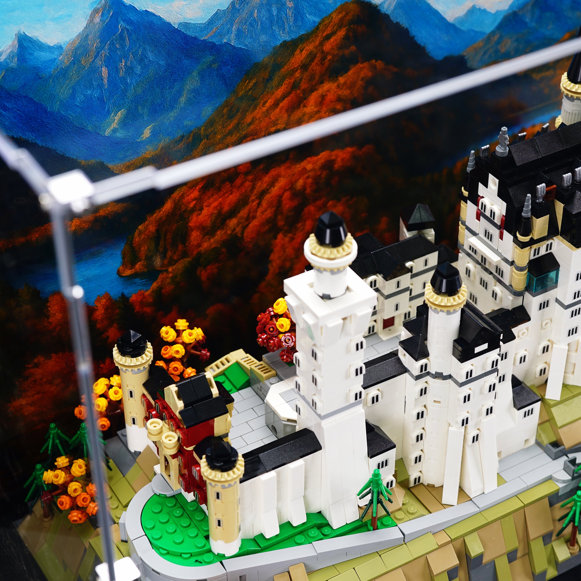21063 Neuschwanstein Castle Display Case