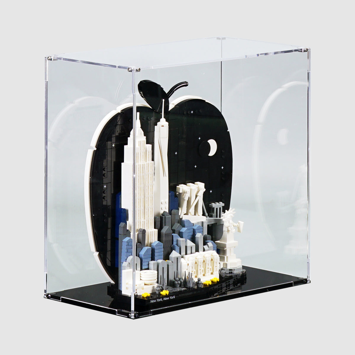 21066 New York City – The Big Apple Display Case