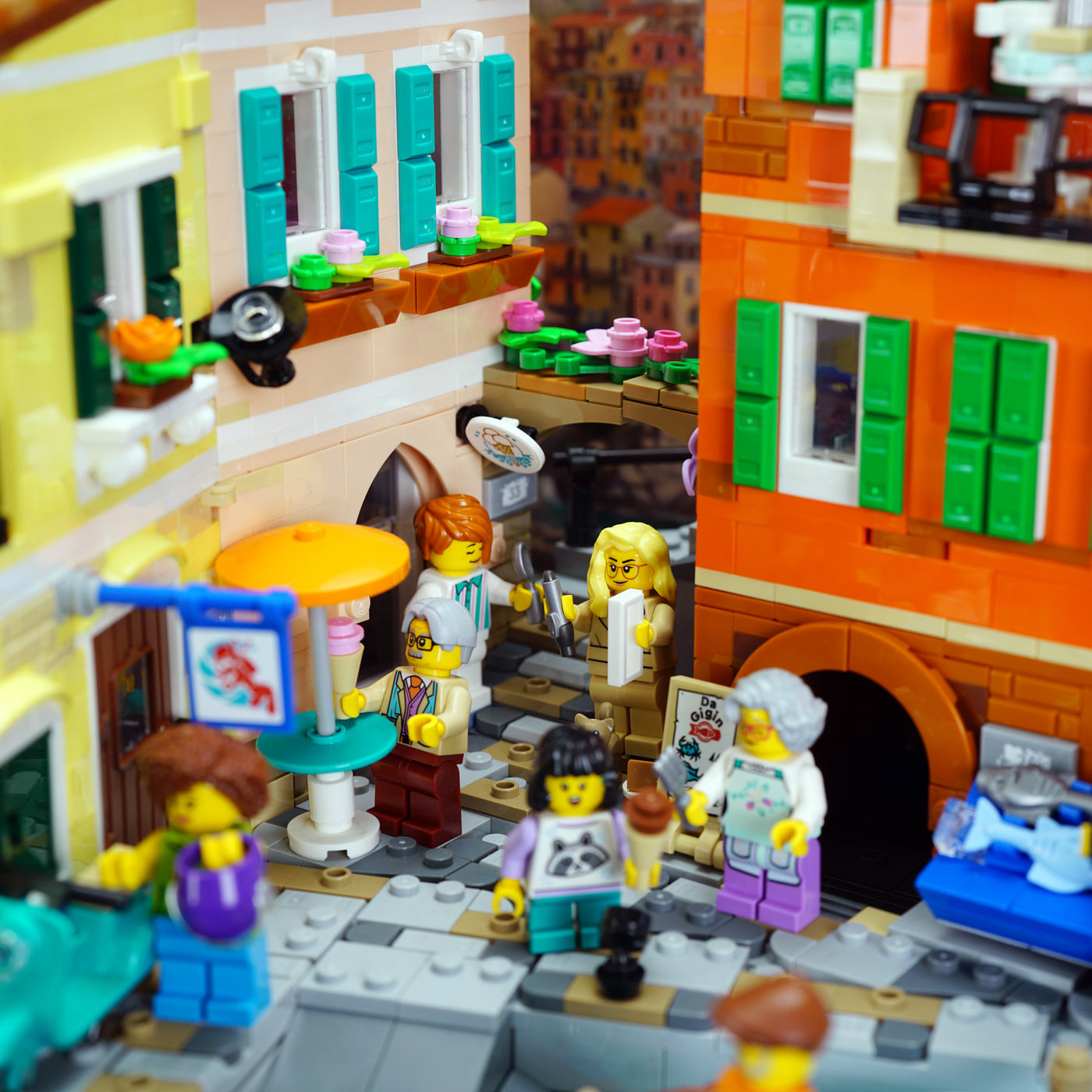 21359 Italian Riviera Display Case