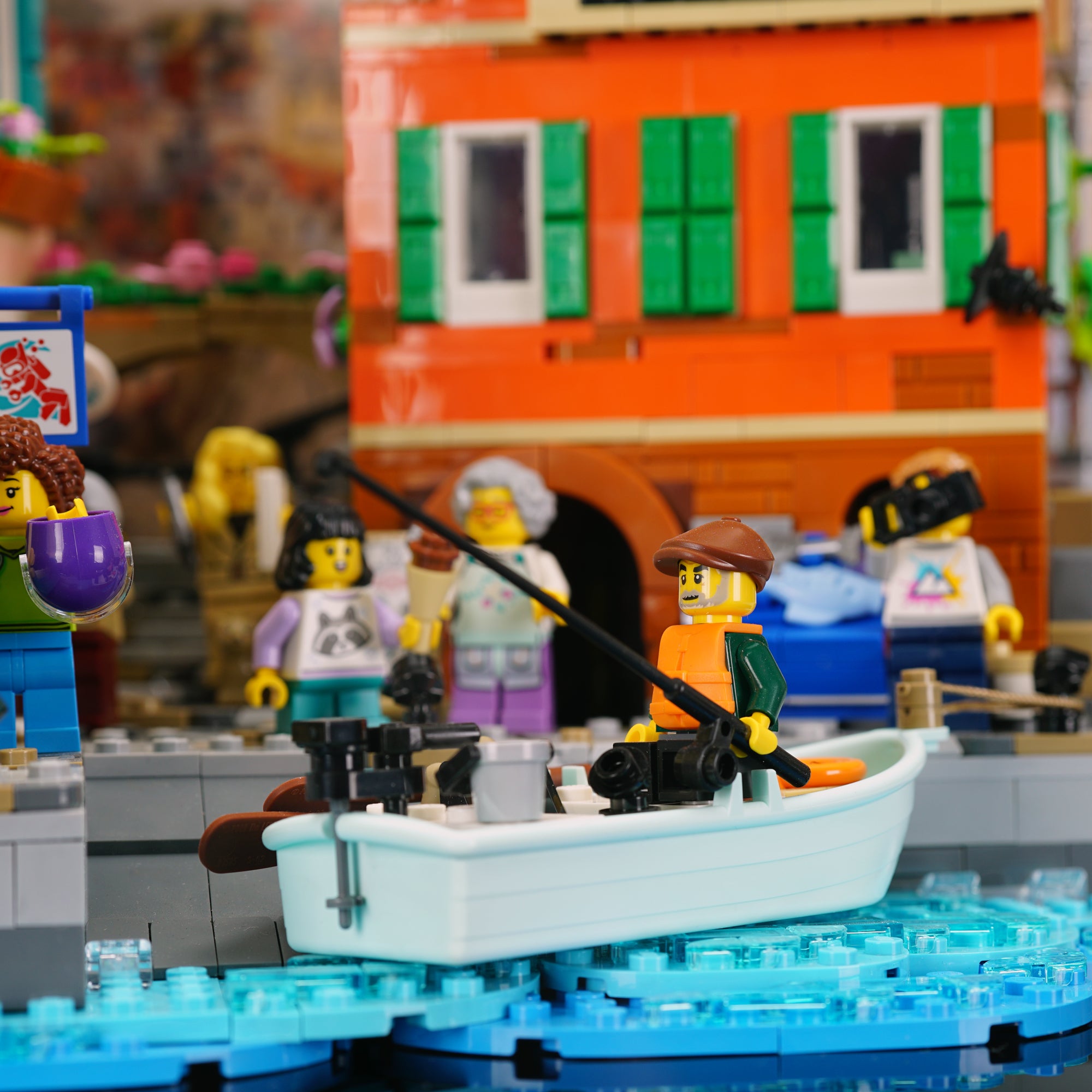 21359 Italian Riviera Display Case