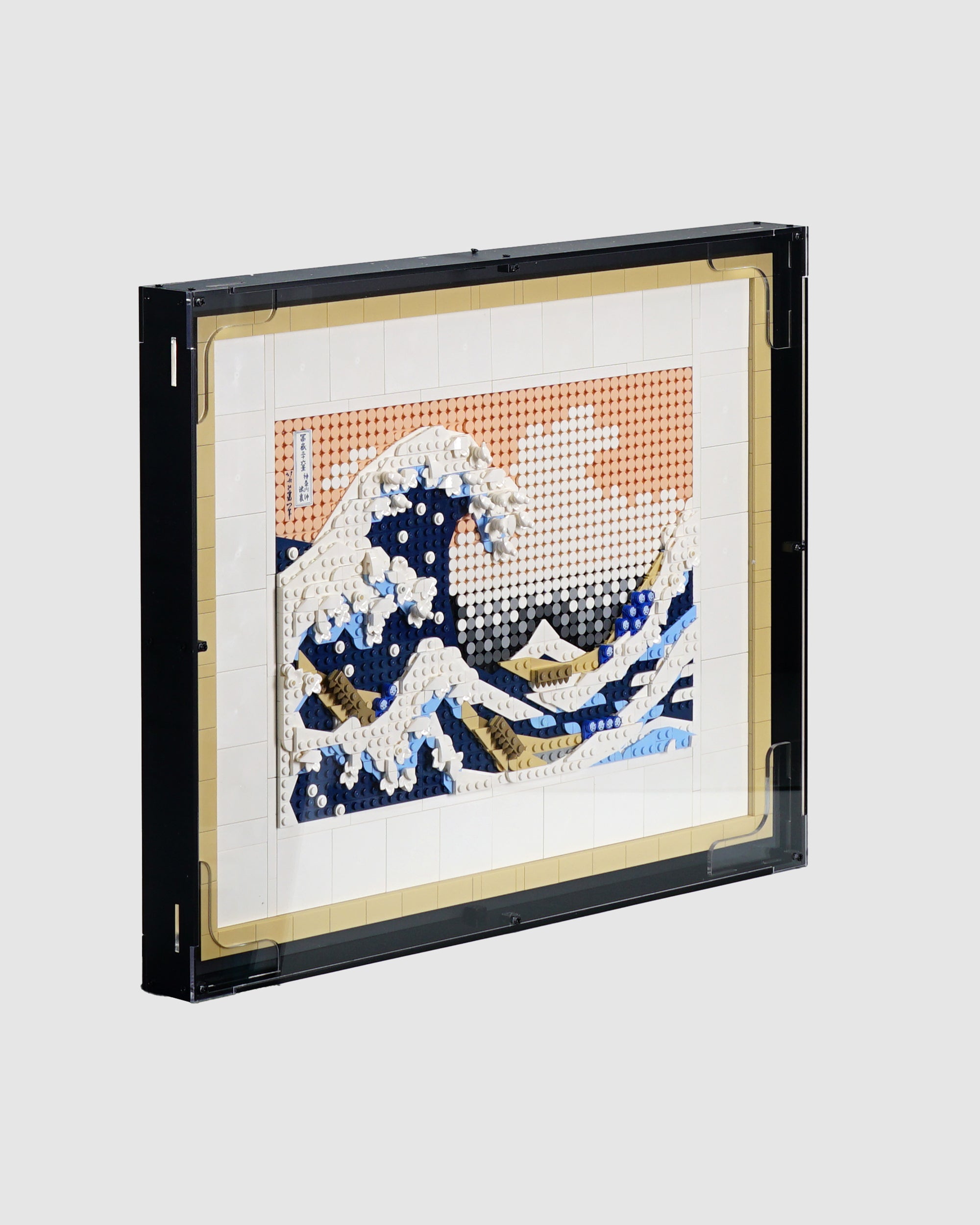31208 Hokusai – The Great Wave Display Case [Wall Mounted]