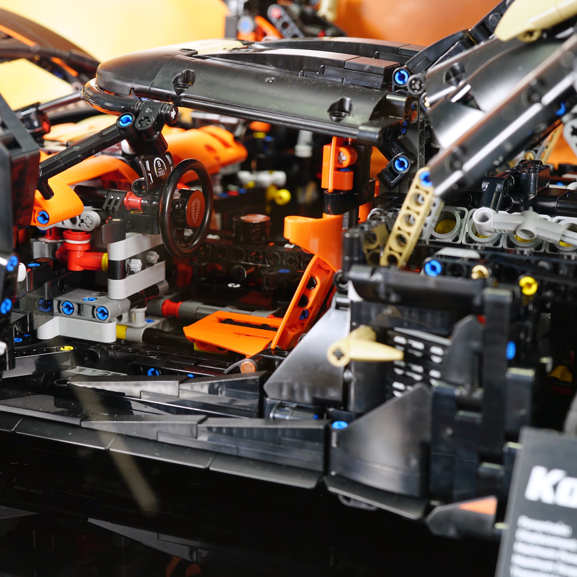 LEGO 42232 Koenigsegg Sadair's Spear Megacar Display Case