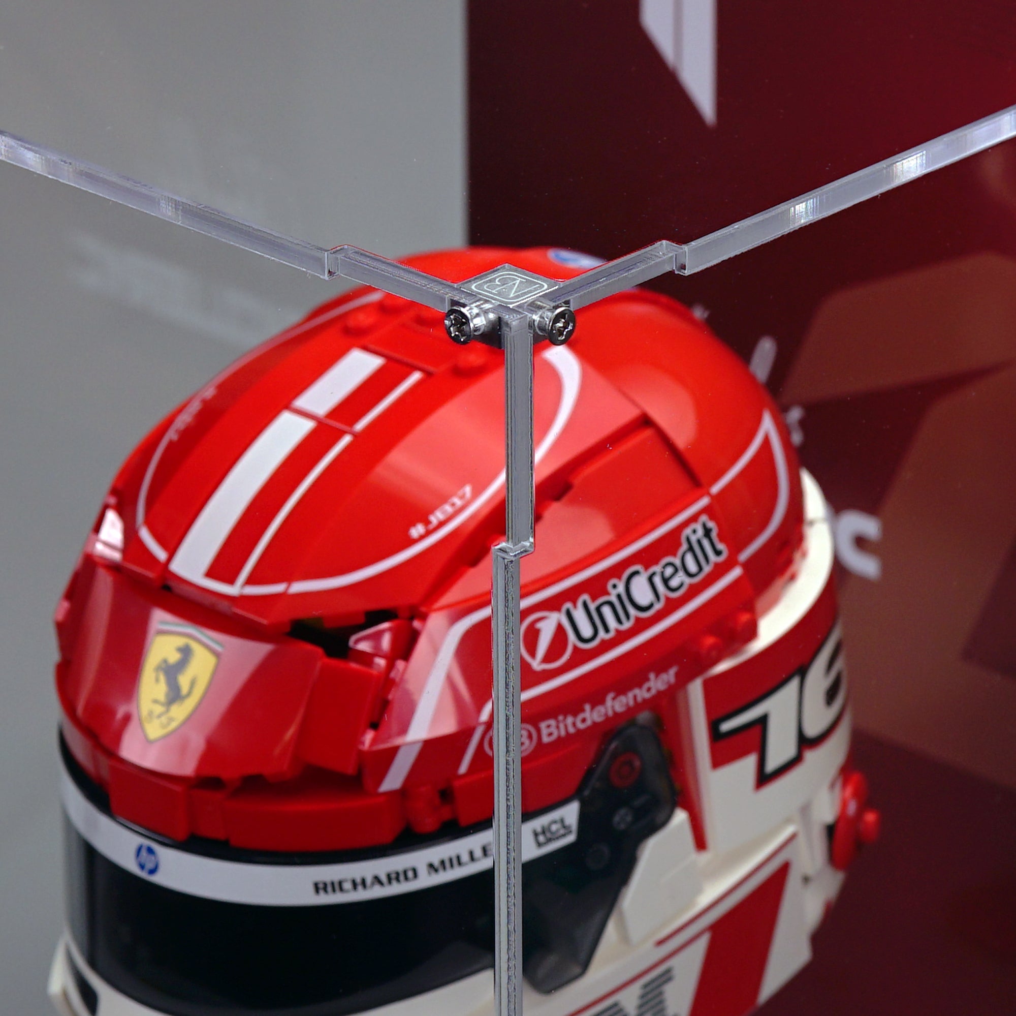 43014 Scuderia Ferrari HP Charles Leclerc Helmet | Acrylic LEGO Display Case | ONBRICK