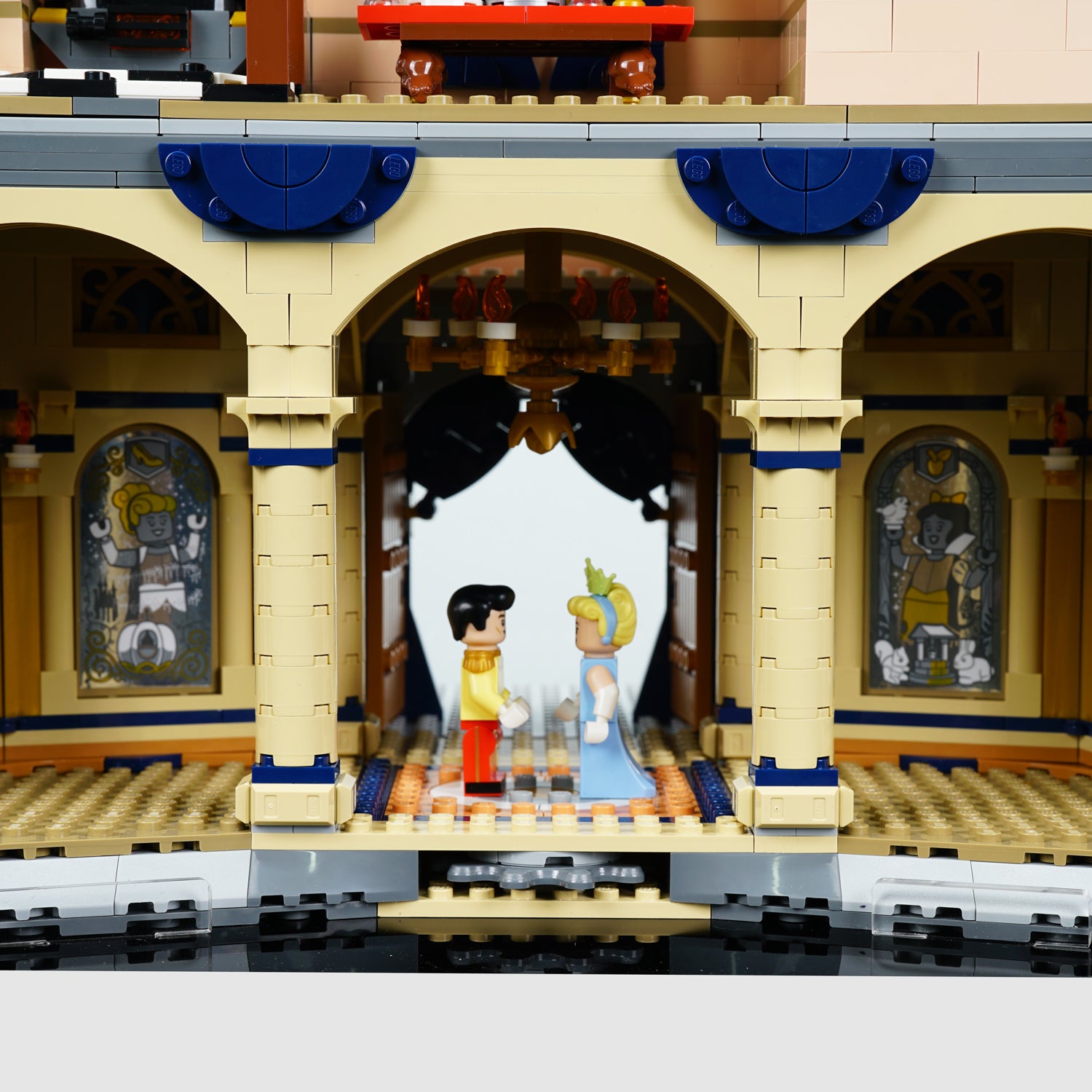 LEGO 43222 Disney Castle Display Case | ONBRICK