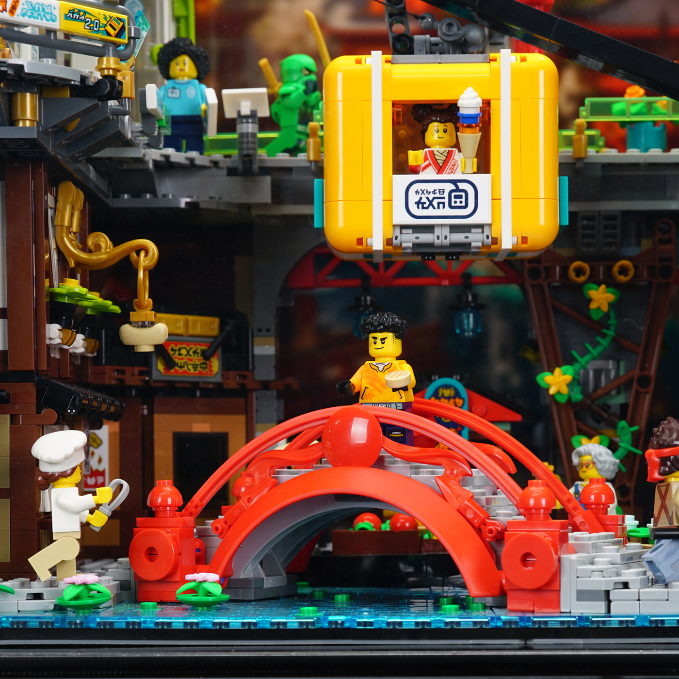 LEGO 71799 NINJAGO® City Markets Display Case | ONBRICK