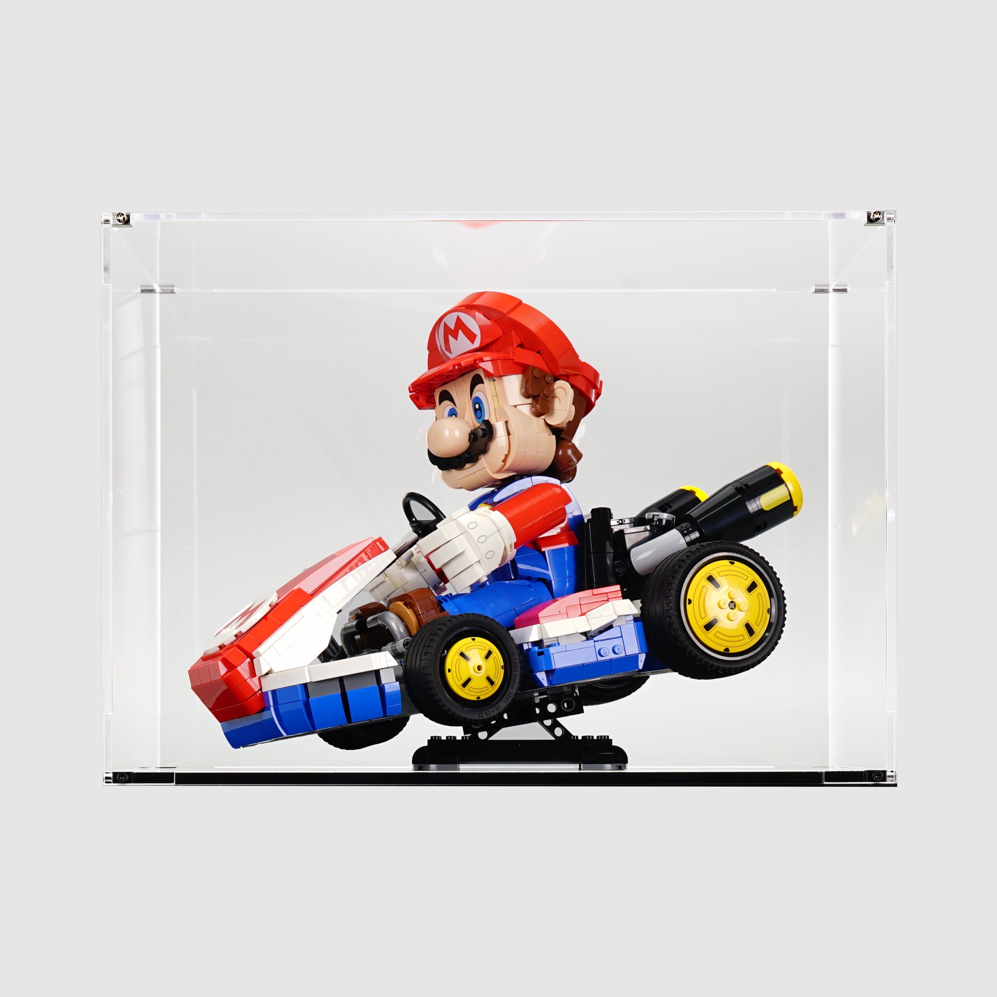 72037 Mario Kart™ – Mario & Standard Kart Display Case