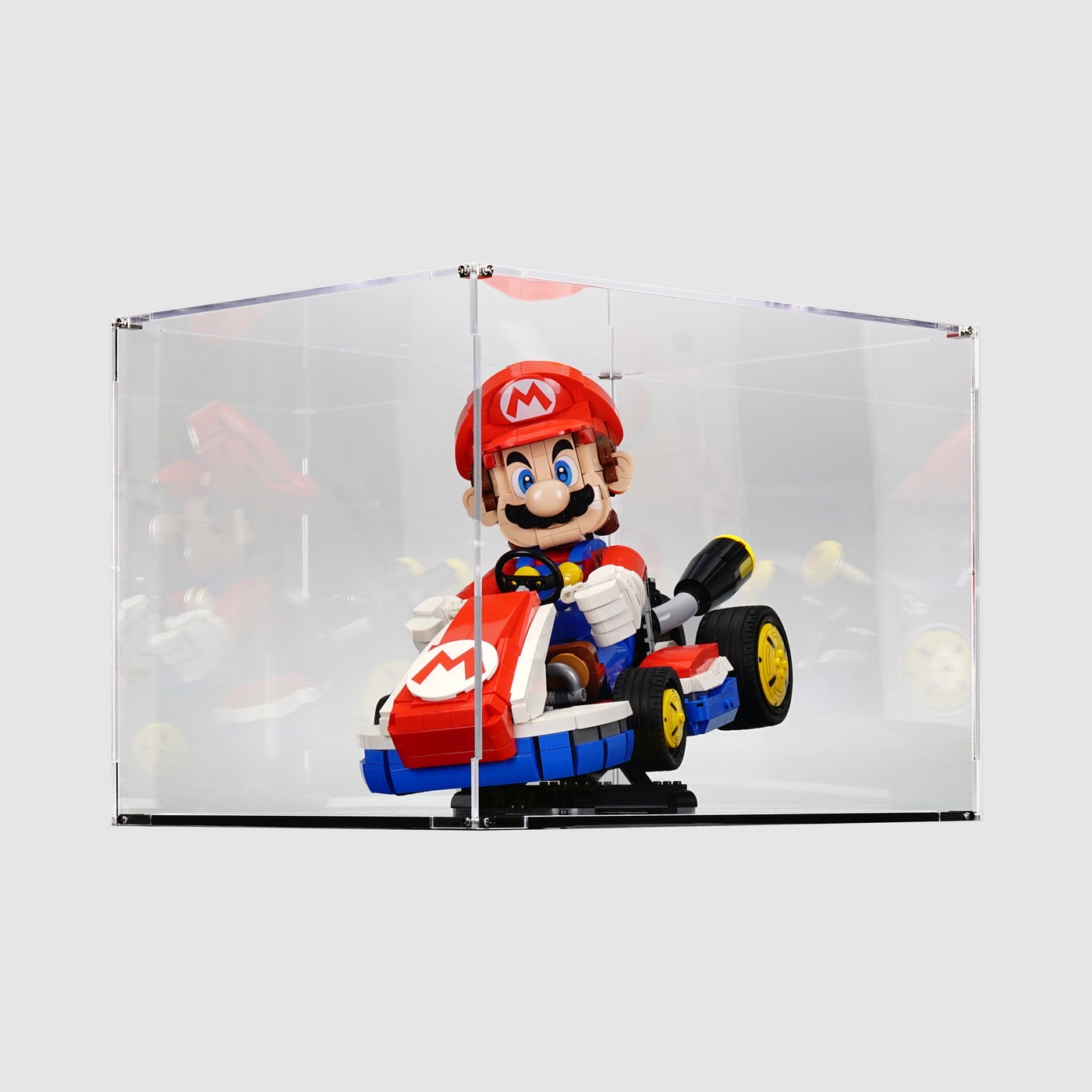 72037 Mario Kart™ – Mario & Standard Kart Display Case