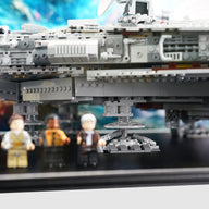 LEGO 75192 UCS Millennium Falcon (Landing) Display Case | ONBRICK