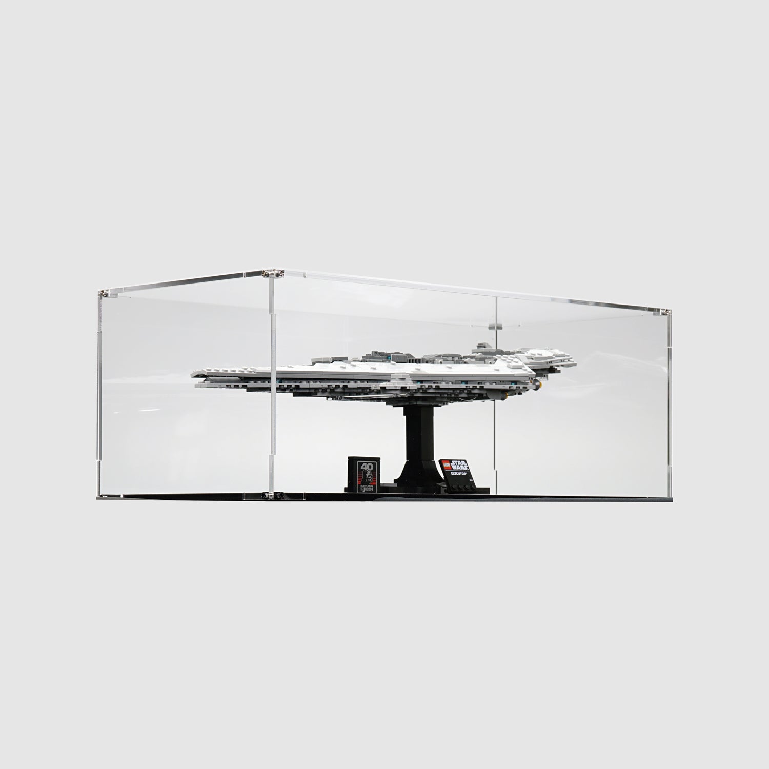 LEGO 75356 Executor Super Star Destroyer™ Display Case | ONBRICK