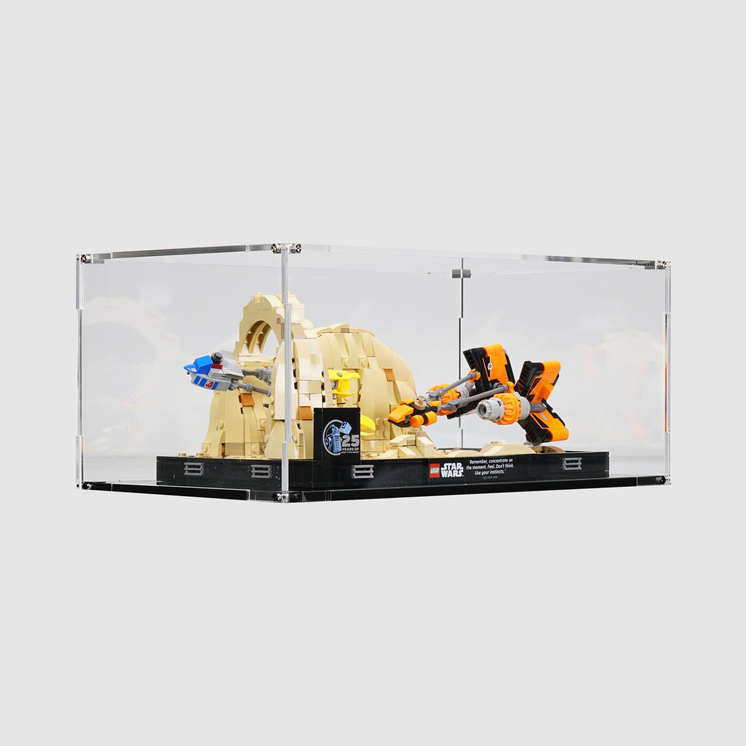 75380 Mos Espa Podrace™ Diorama Display Case