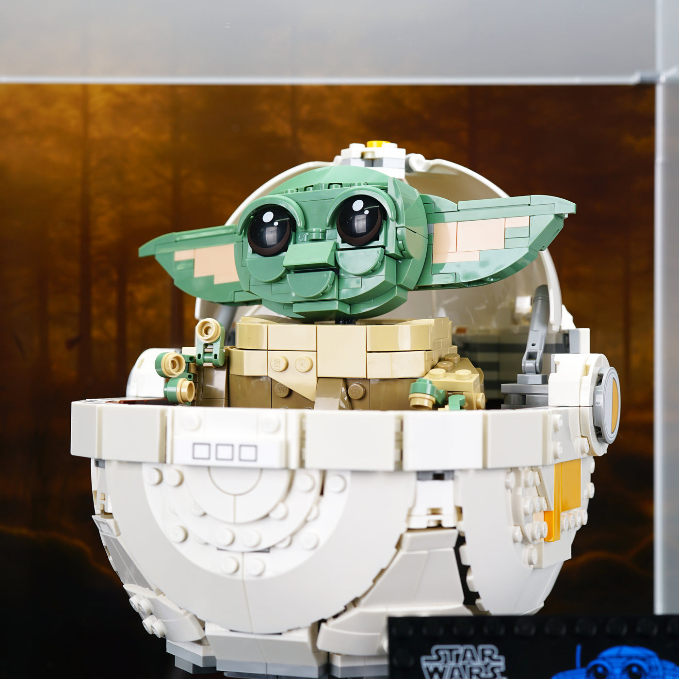 LEGO 75403 Grogu™ with Hover Pram Display Case | ONBRICK
