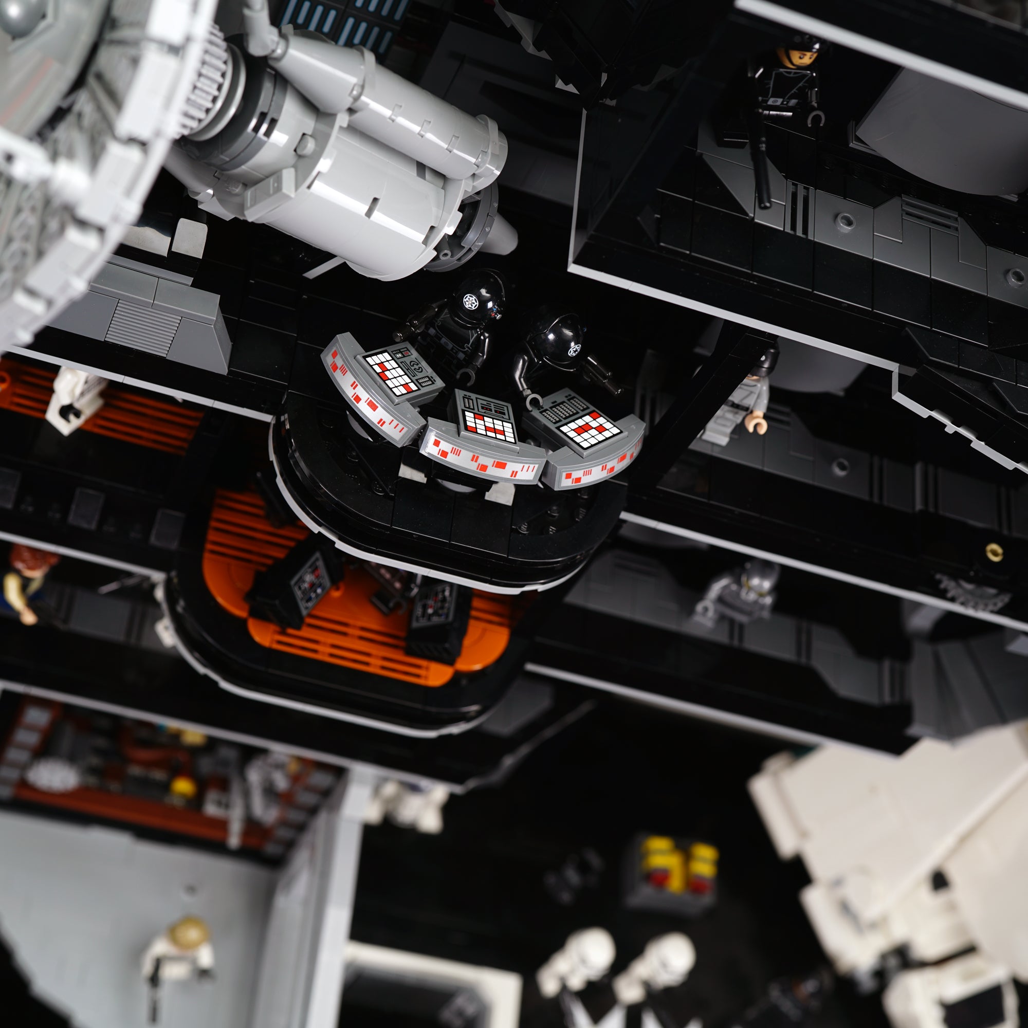 75419 UCS Death Star™ Display Case