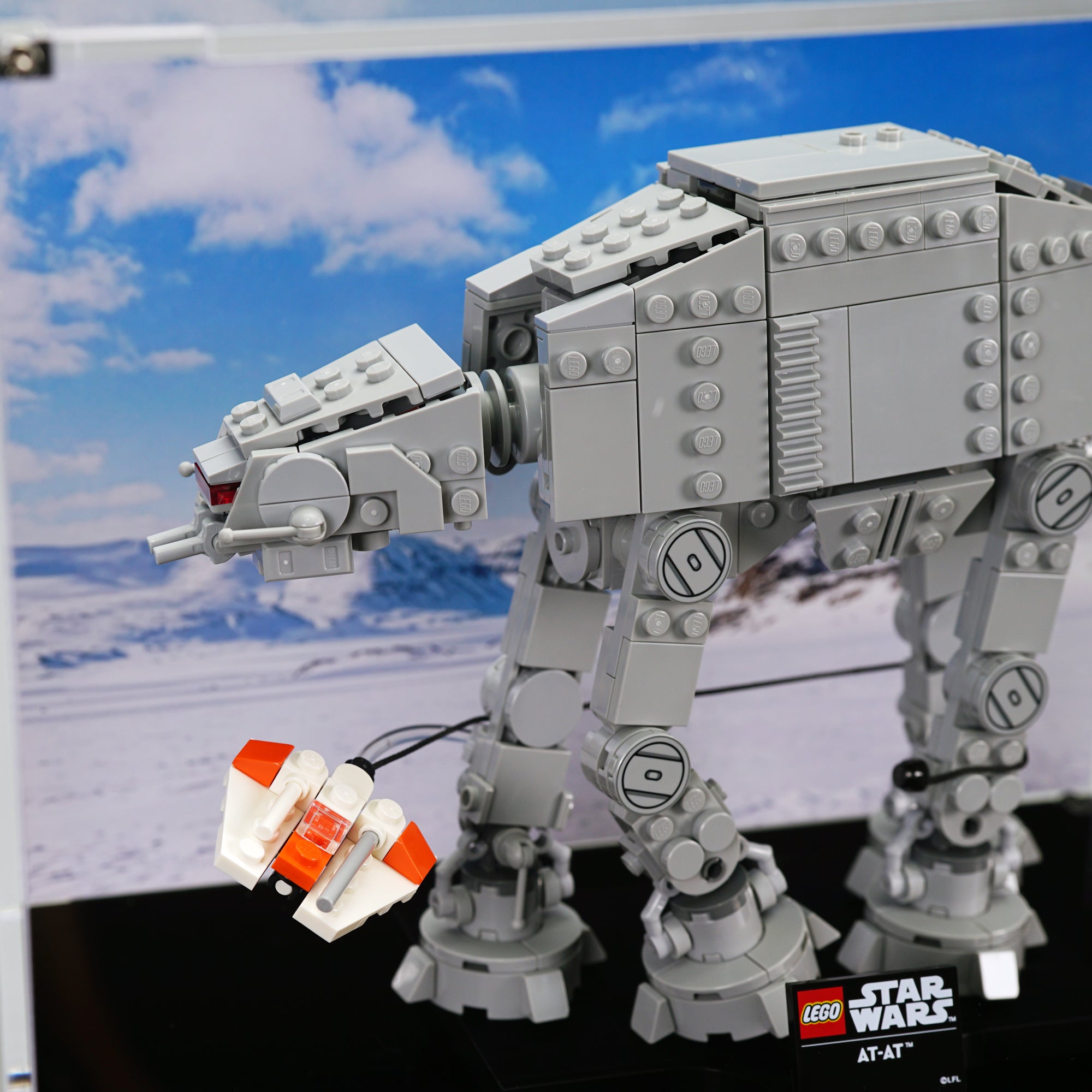 LEGO 75440 AT-AT™ | Acrylic LEGO Display Case | ONBRICK