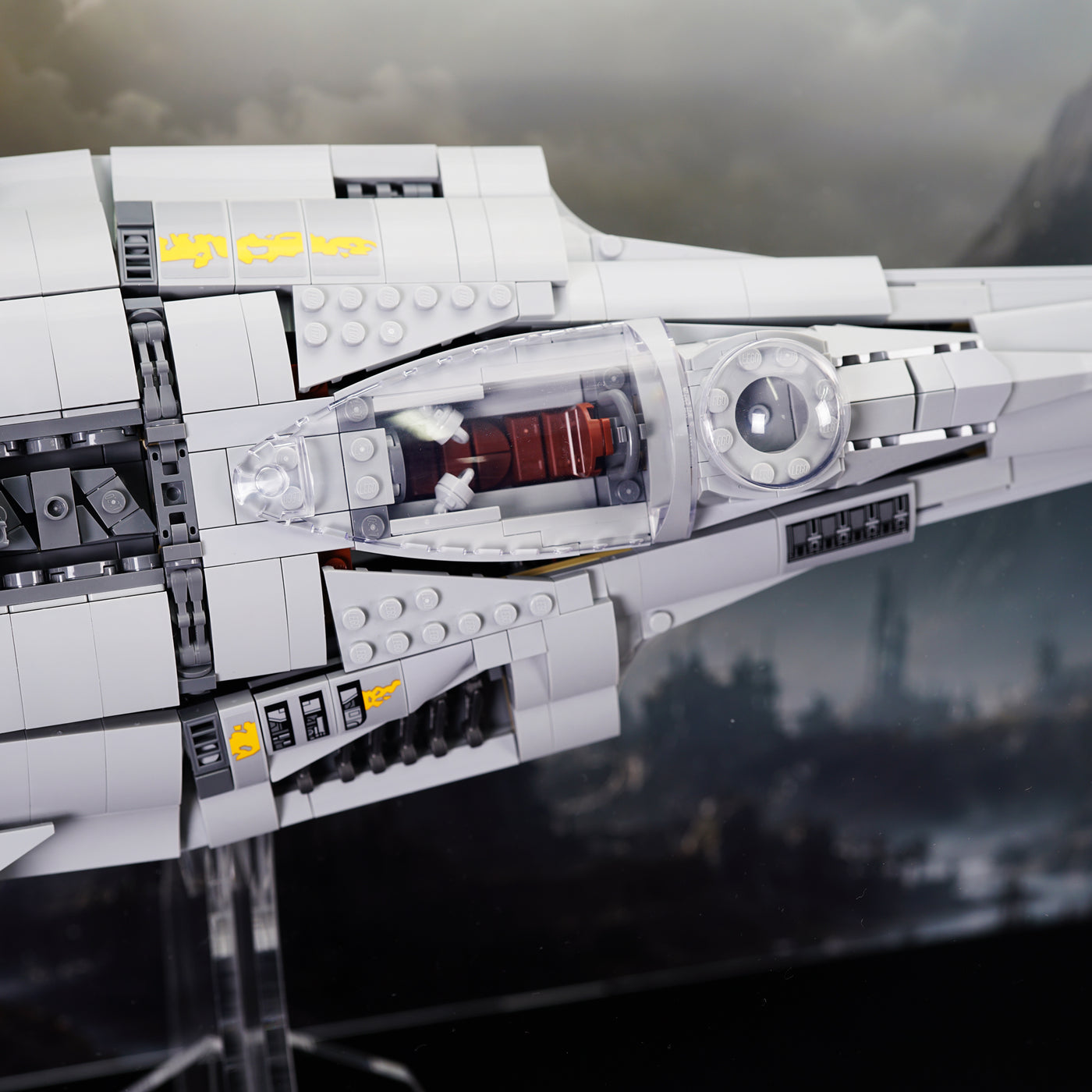 75442 UCS The Mandalorian's N-1 Starfighter™ Display Case