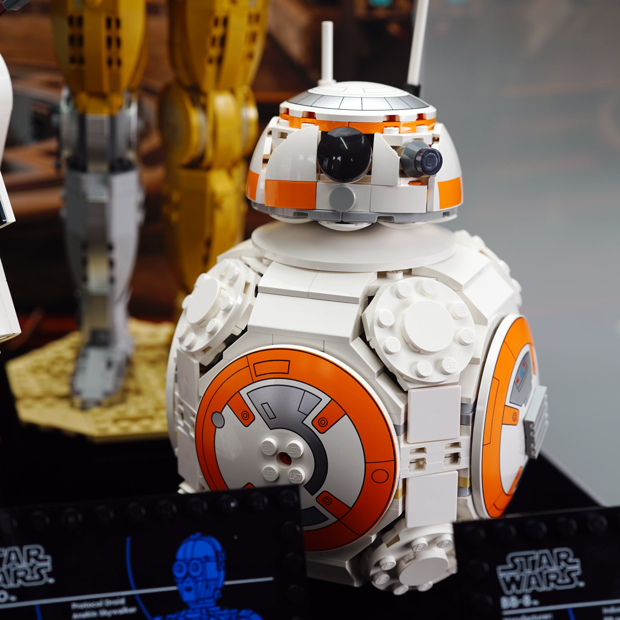 75452 BB-8™ & 75379 R2-D2™ & 75398 C-3PO™ | Acrylic LEGO Display Case | ONBRICK