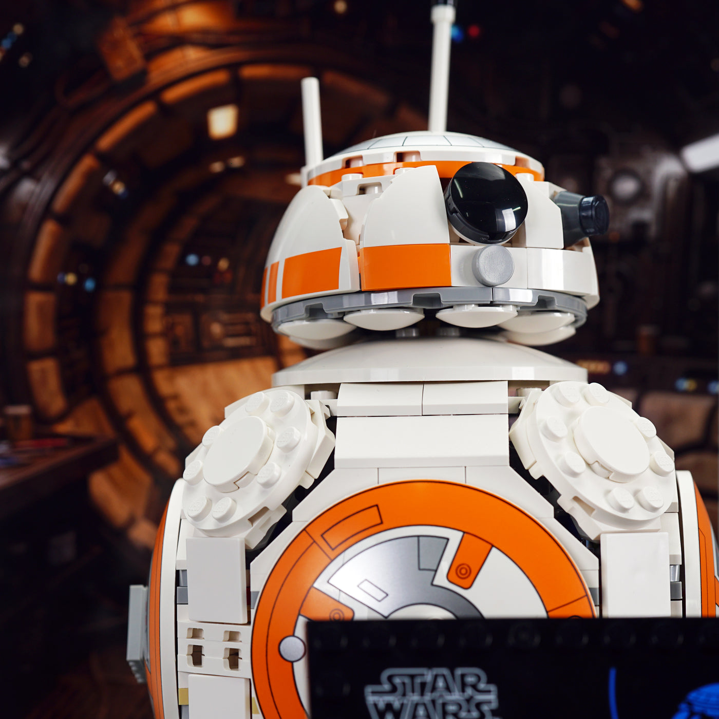 75452 BB-8™ Astromech Droid | Acrylic LEGO Display Case | ONBRICK