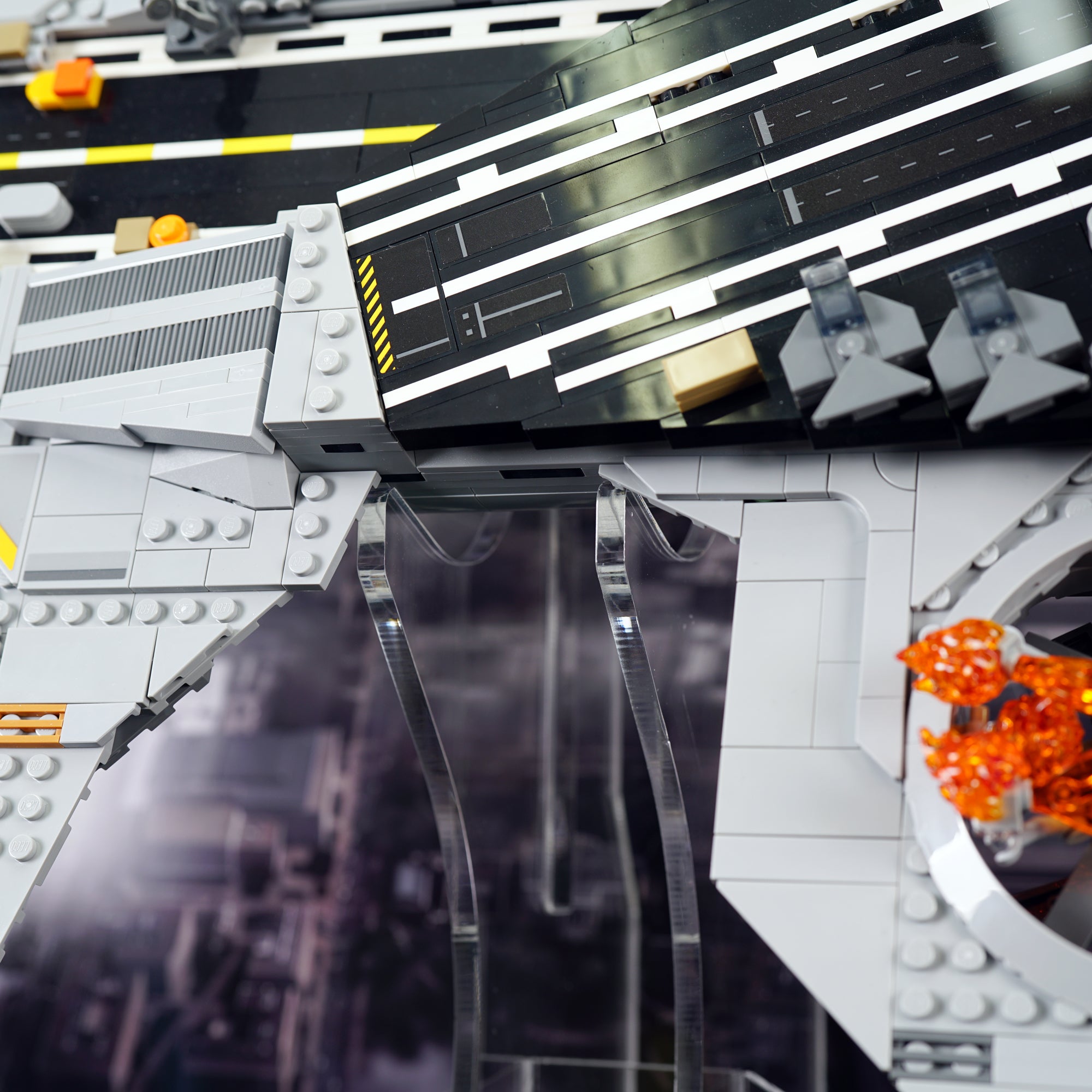 76354 S.H.I.E.L.D. Helicarrier Display Case