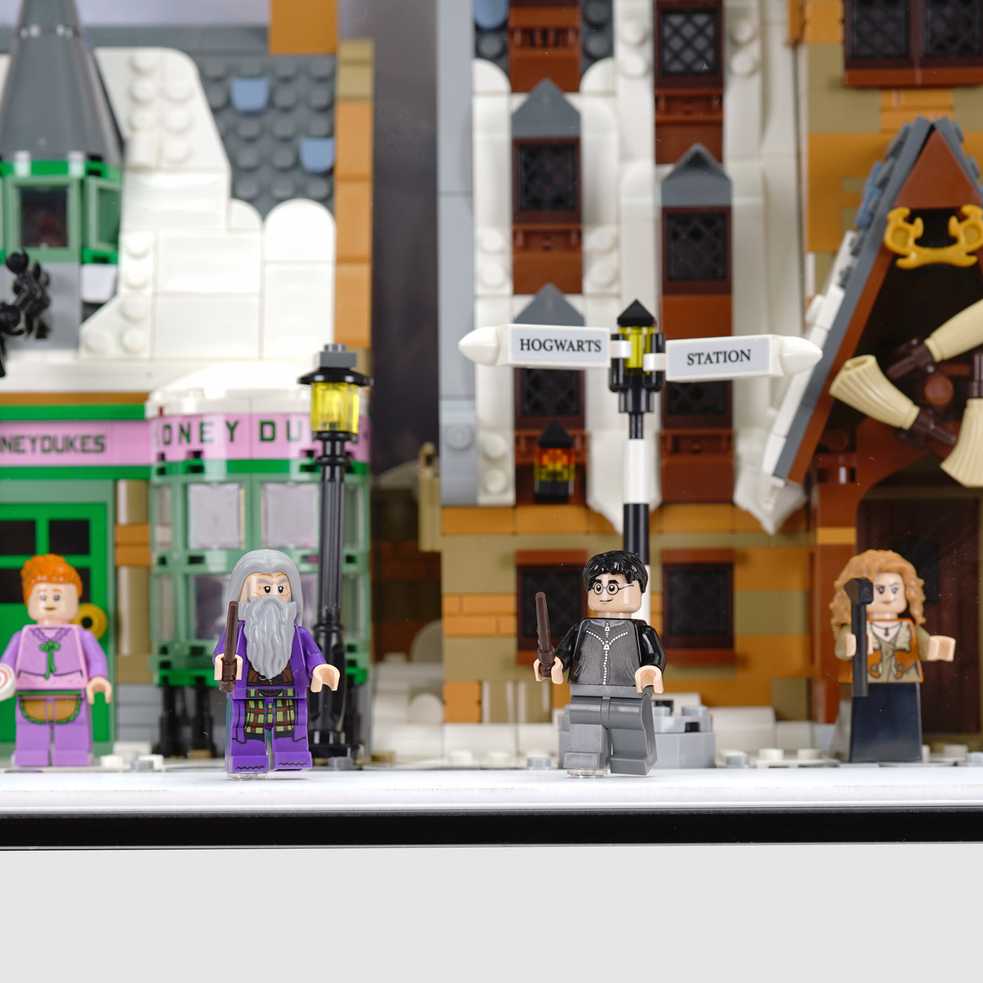 76457 Hogsmeade™ Village – Collectors' Edition | LEGO Display Case | ONBRICK Australia