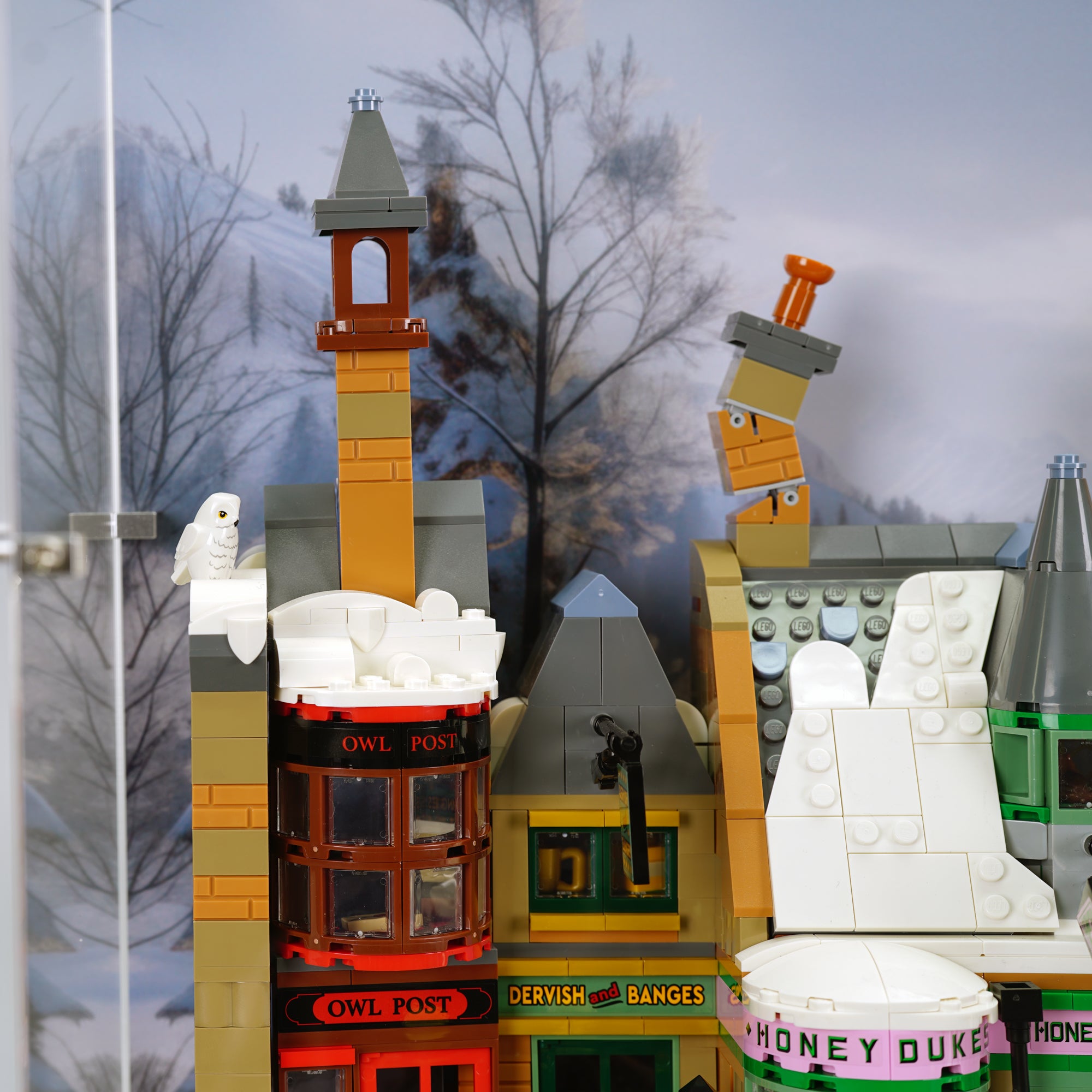 76457 Hogsmeade™ Village – Collectors' Edition | LEGO Display Case | ONBRICK Australia
