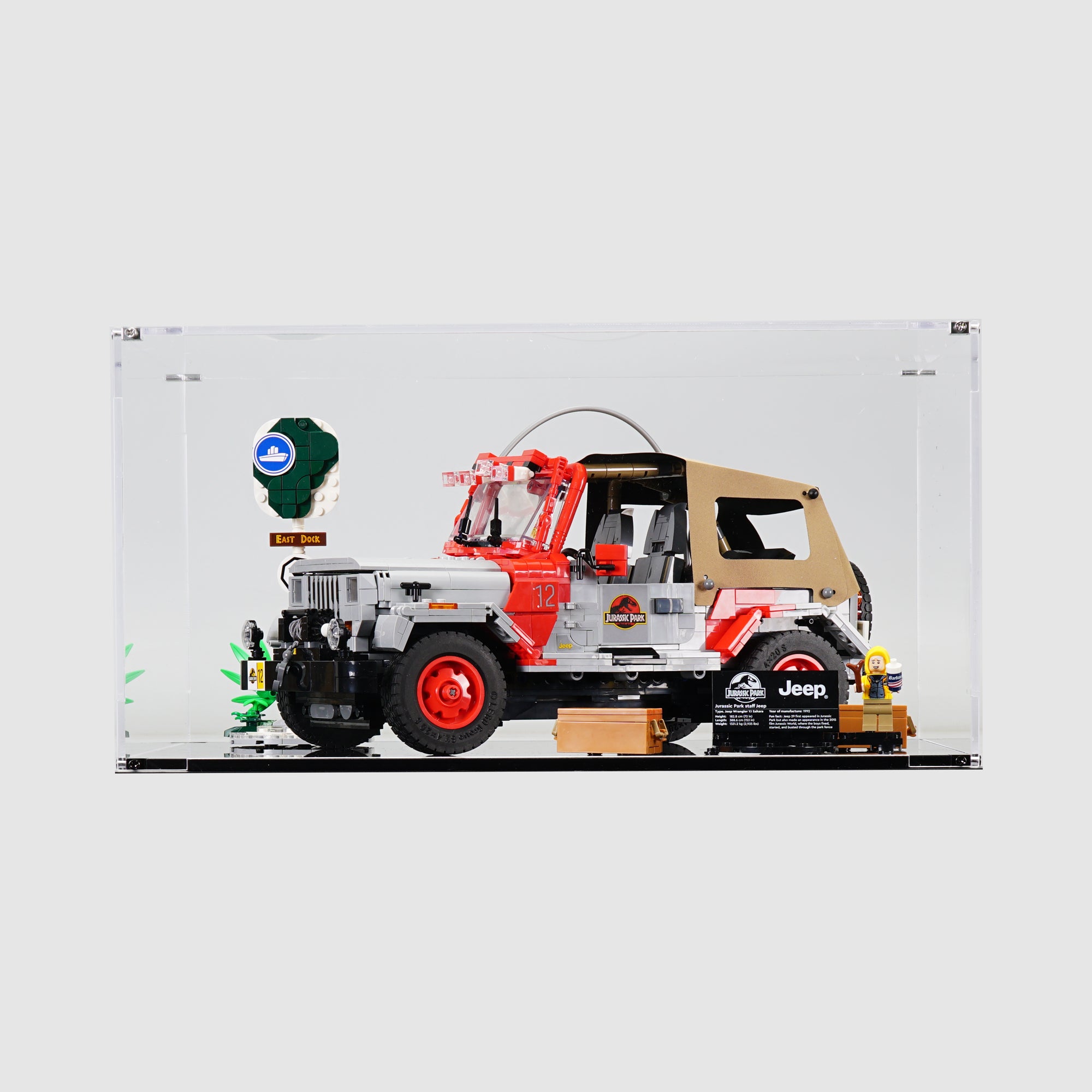 77984 Jurassic Park Jeep® Wrangler Display Case