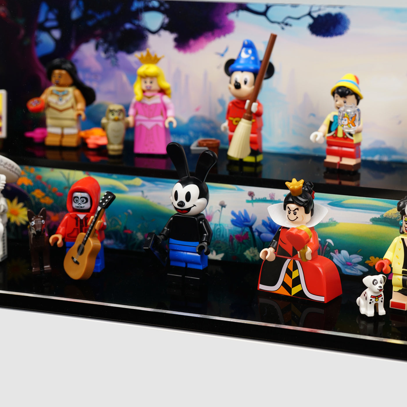 LEGO 71038 Disney 100 Minifigures Display Case | ONBRICK