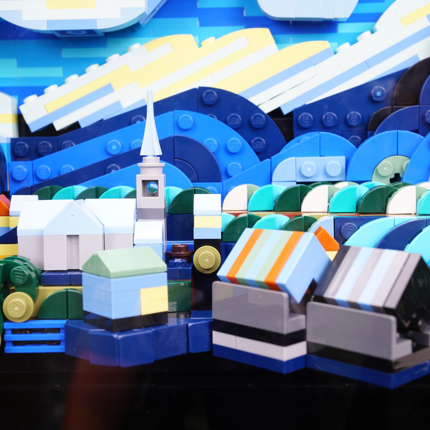 LEGO 21333 Vincent van Gogh - The Starry Night Display Case | ONBRICK