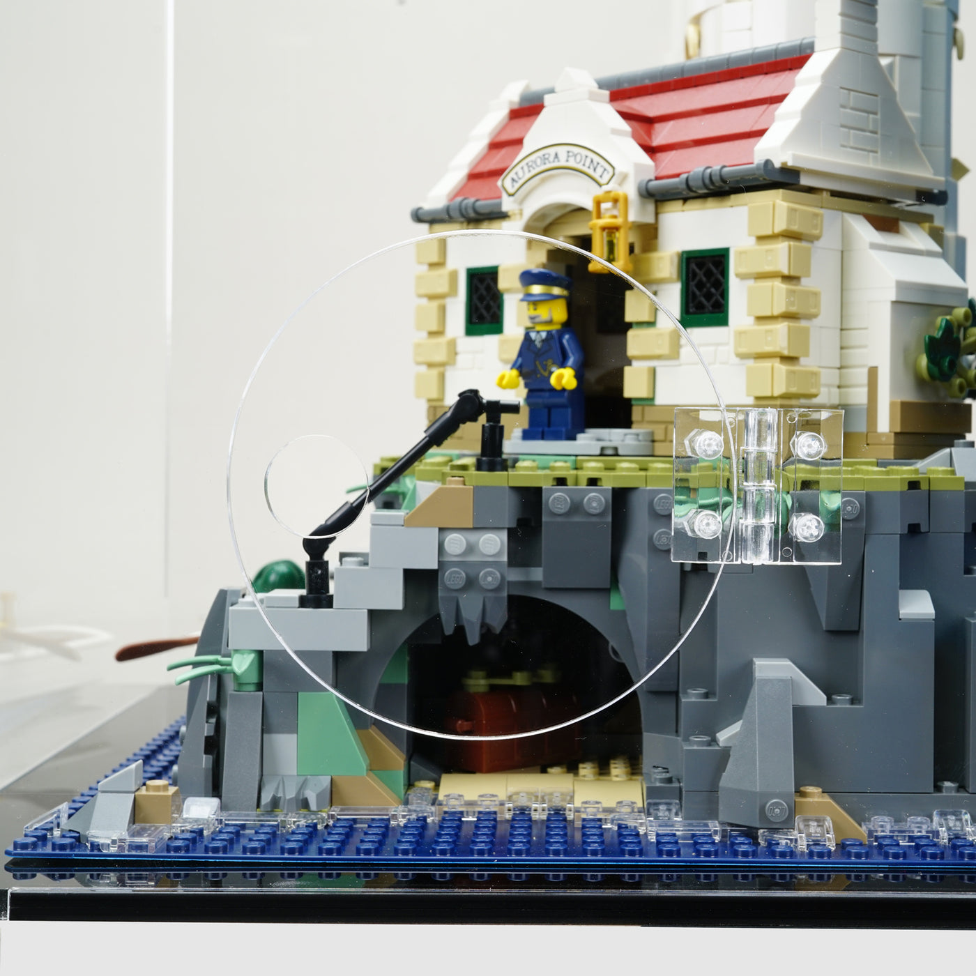 LEGO 21335 Motorised Lighthouse Display Case | ONBRICK