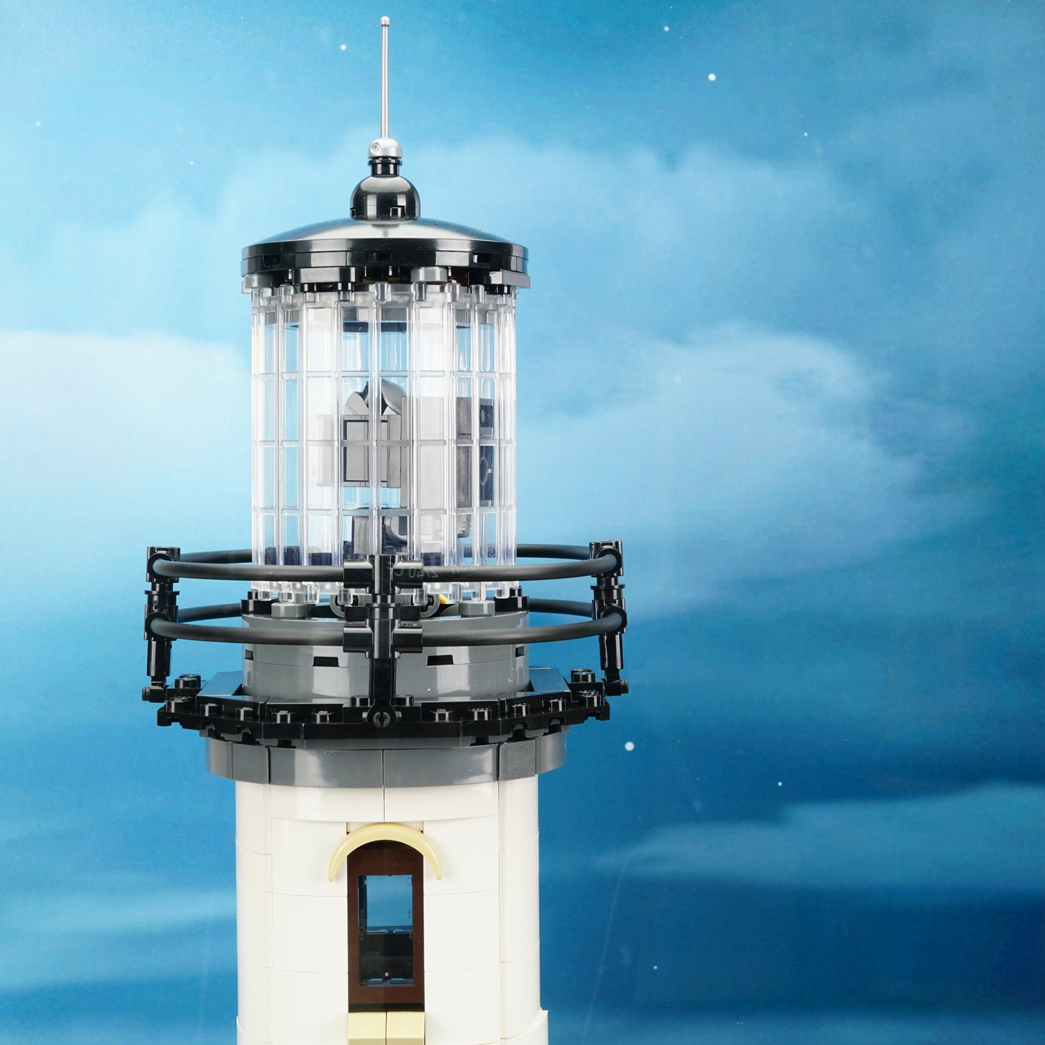 LEGO 21335 Motorised Lighthouse Display Case | ONBRICK