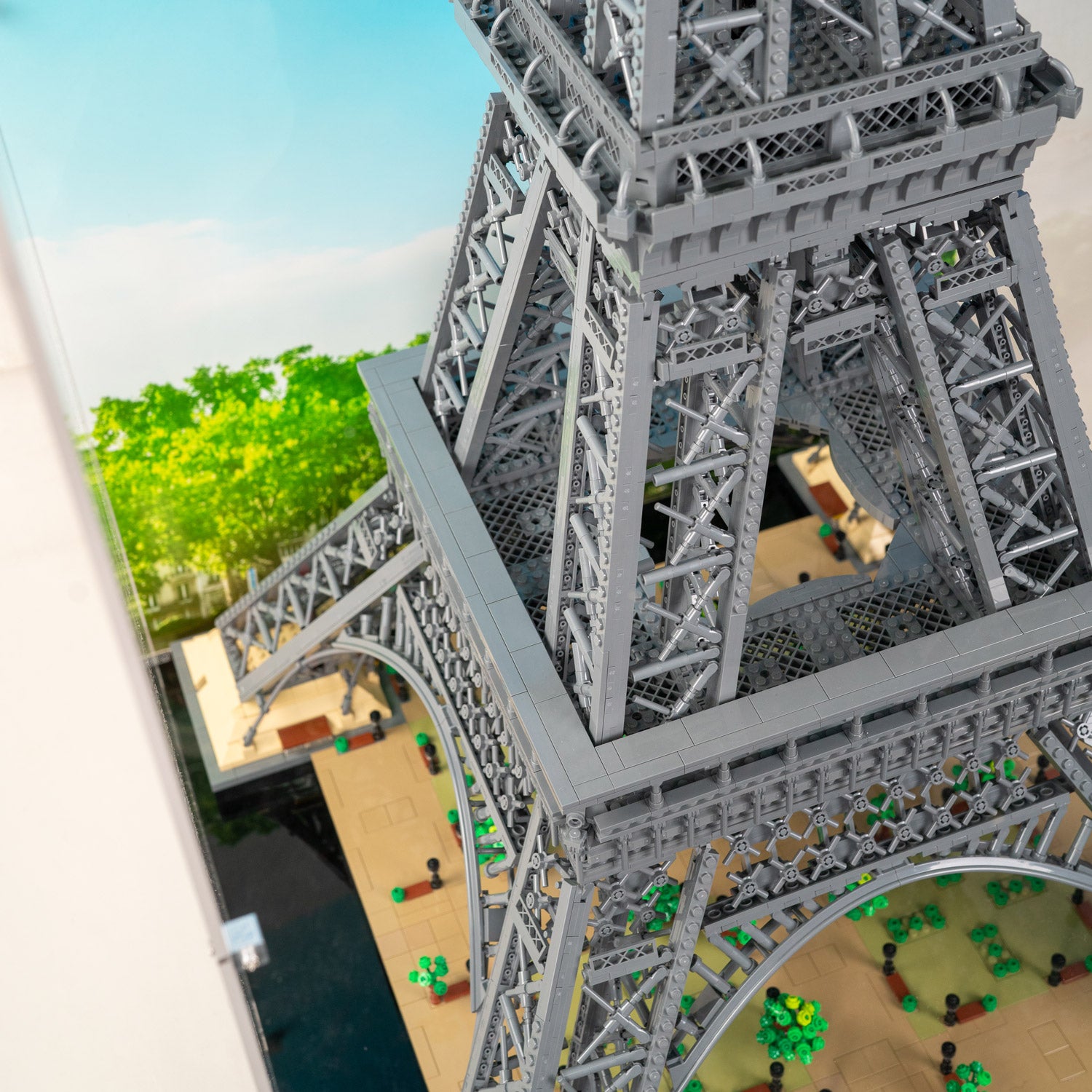 LEGO 10307 Eiffel Tower Display Case | ONBRICK