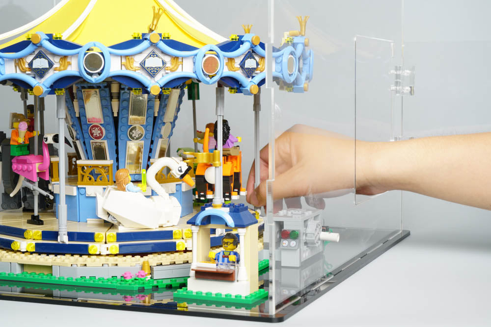 LEGO 10257 Carousel Display Case | ONBRICK