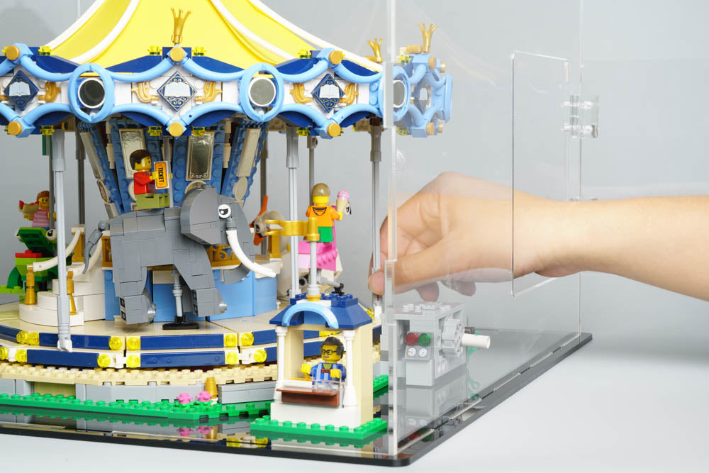 LEGO 10257 Carousel Display Case | ONBRICK